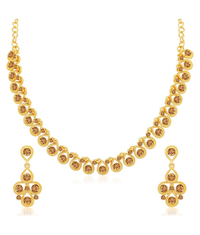     			Sukkhi Alloy Golden Traditional Necklaces Set Collar