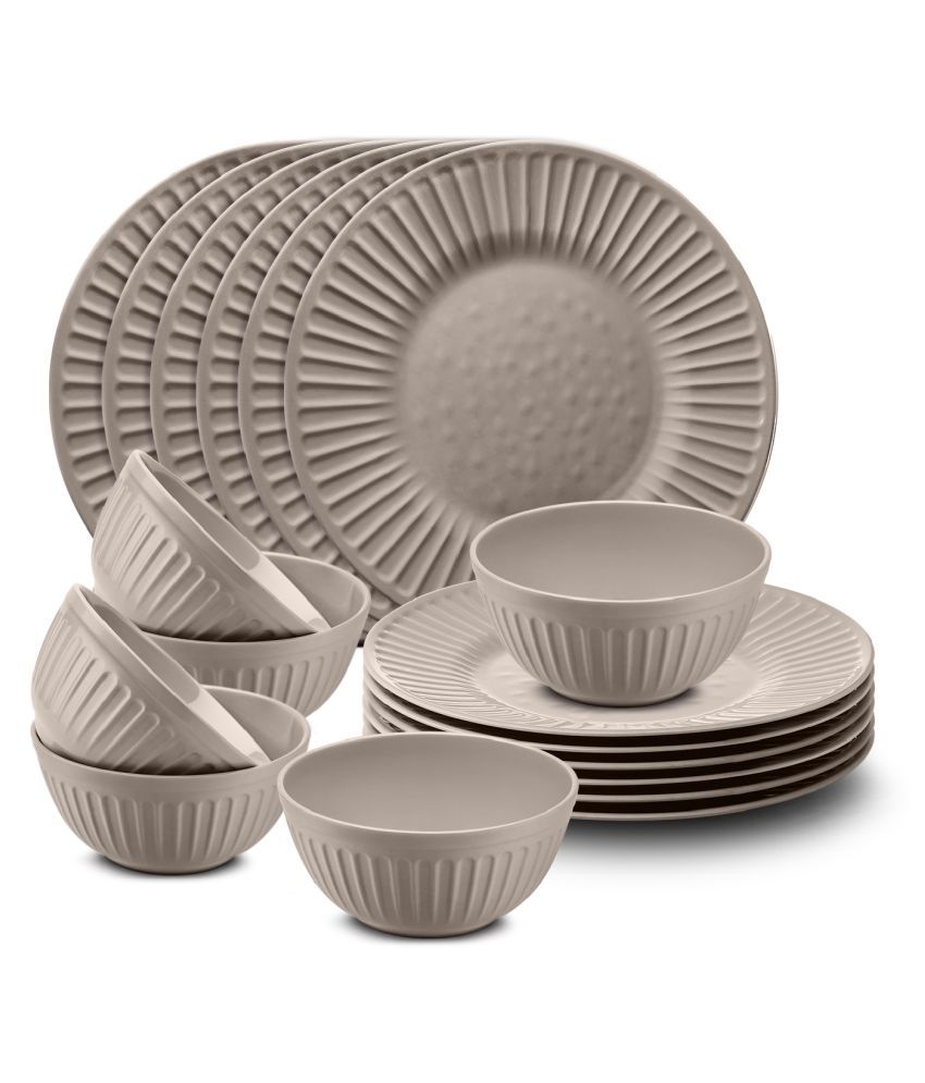 dinner set on snapdeal