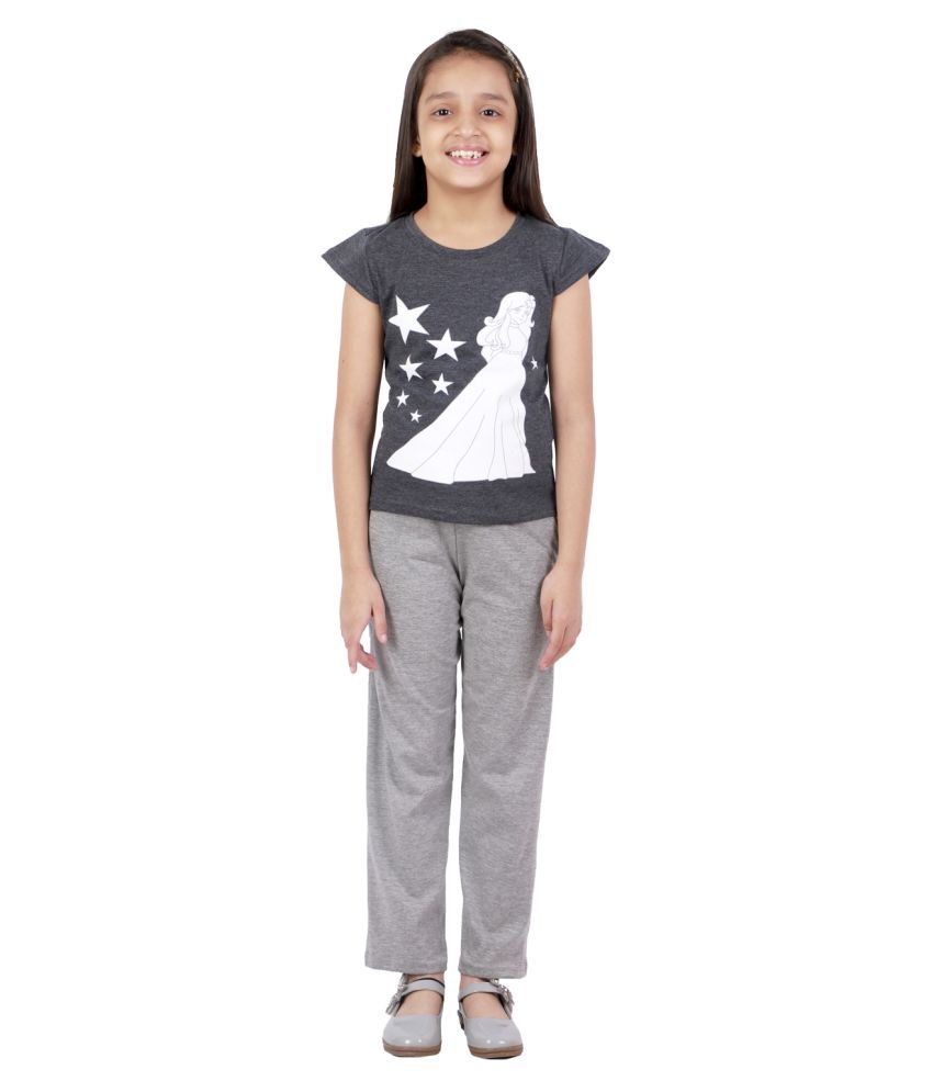     			Kids Cave Dress for Girls Two Piece Printed Cap Sleeve Tshirt And Elasticated Waist Band Pant Fabric 100%  Super Cotton Hosiery Bio Wash (Color Tshirt-Dark Grey, Pant Light Grey, Size 3 to 12 Years)