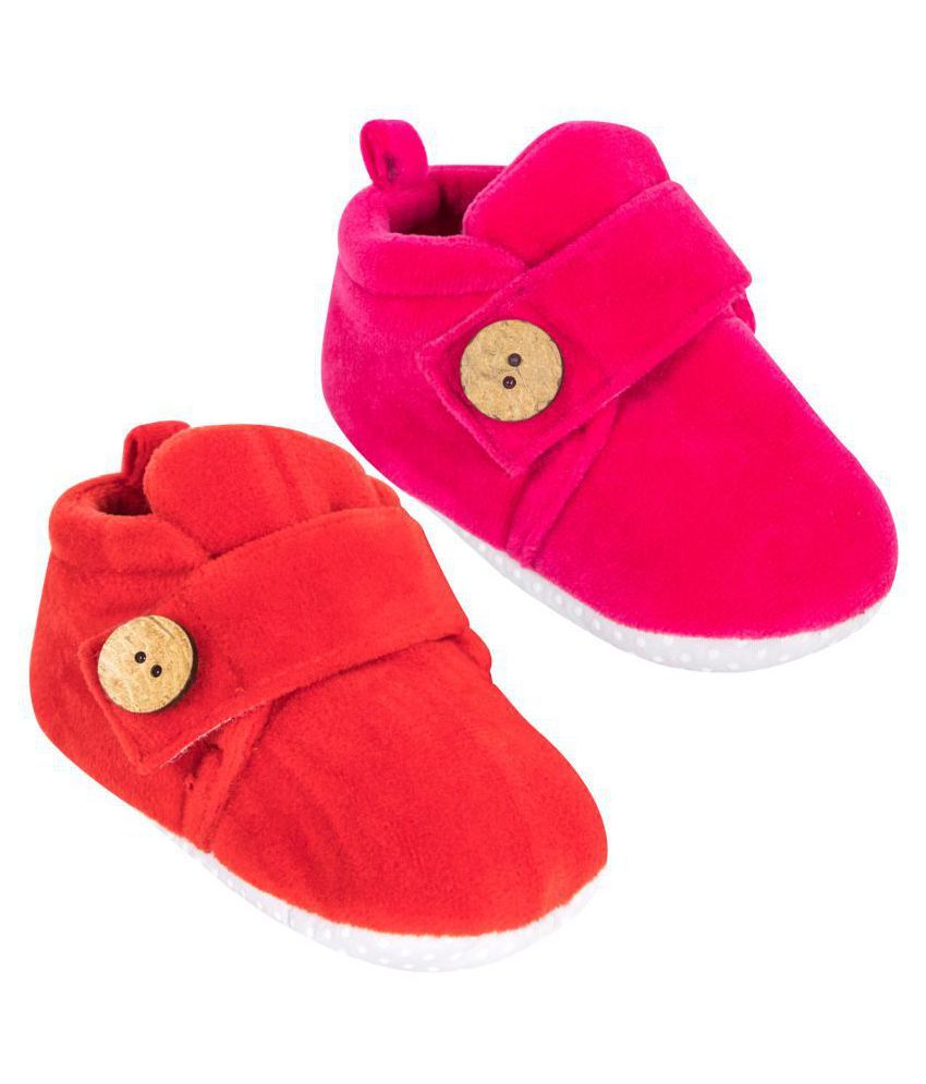     			Neska Moda Set Of 2 Pair Baby Boys & Baby Girls 6 To 9 Months Velvet Booties (Rani,Red) -BT782andBT784