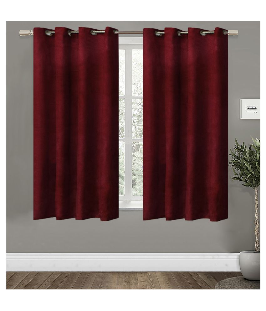     			Home Candy Set of 2 Window Blackout Room Darkening Eyelet Polyester Maroon Curtains ( 152 x 114 cm )