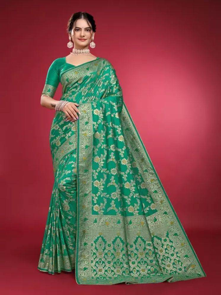     			Saadhvi Pack of 1 Silk Woven Saree With Blouse Piece ( Green )