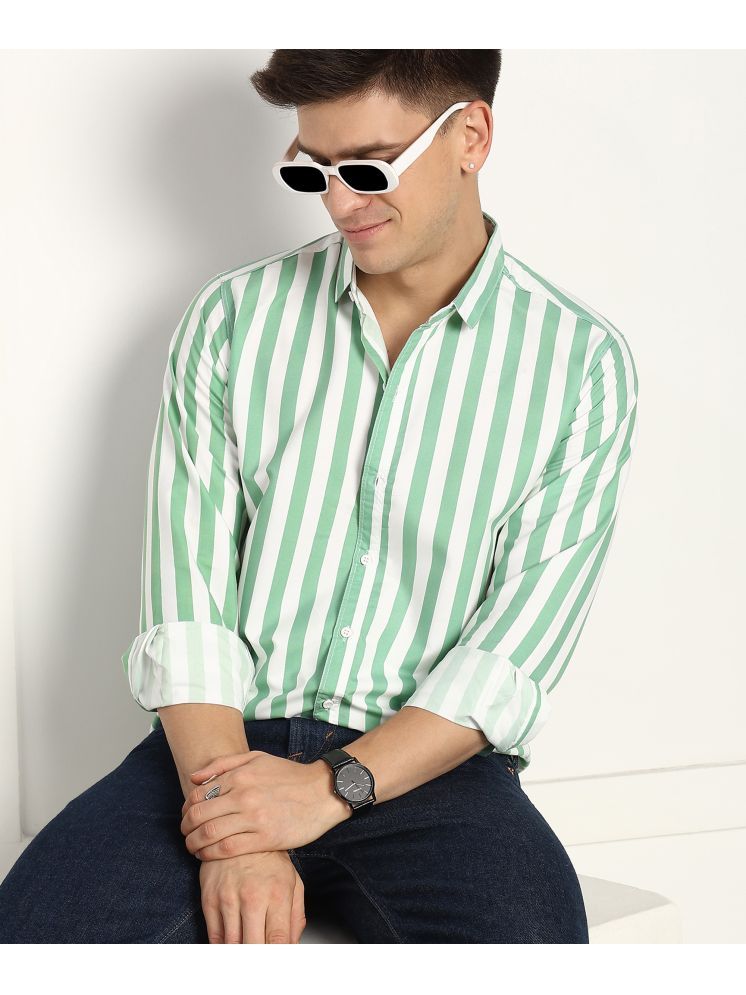     			U TURN Cotton Blend Slim Fit Striped Full Sleeves Men's Casual Shirt - Green ( Pack of 1 )