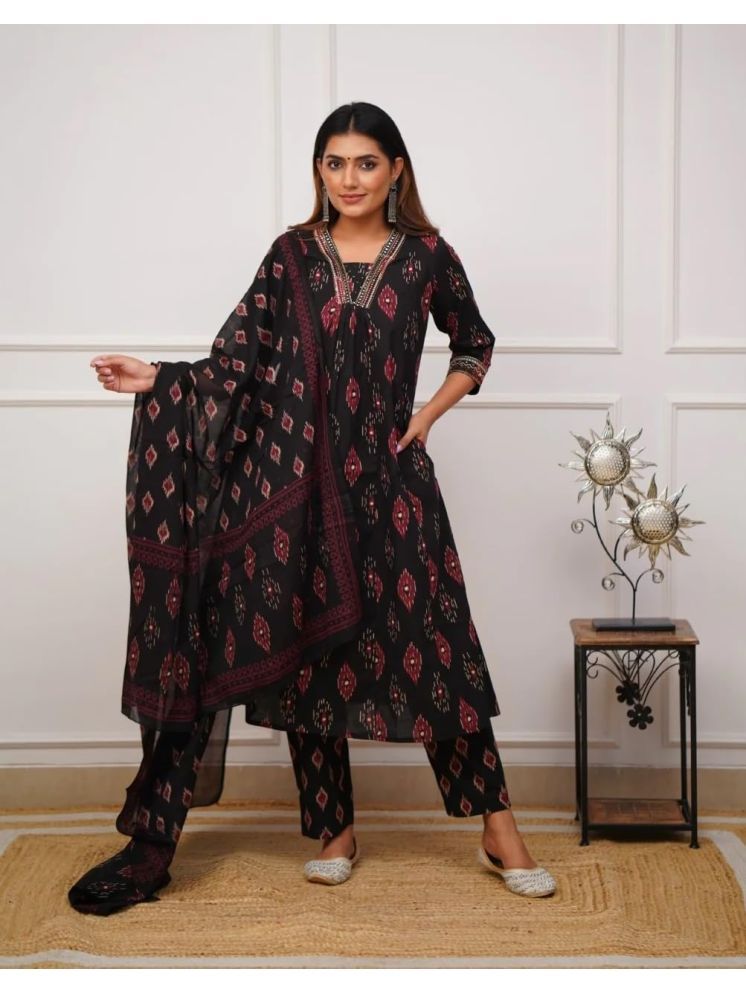     			Vividvibe Chanderi Printed Kurti With Pants Women's Stitched Salwar Suit - Black ( Pack of 1 )