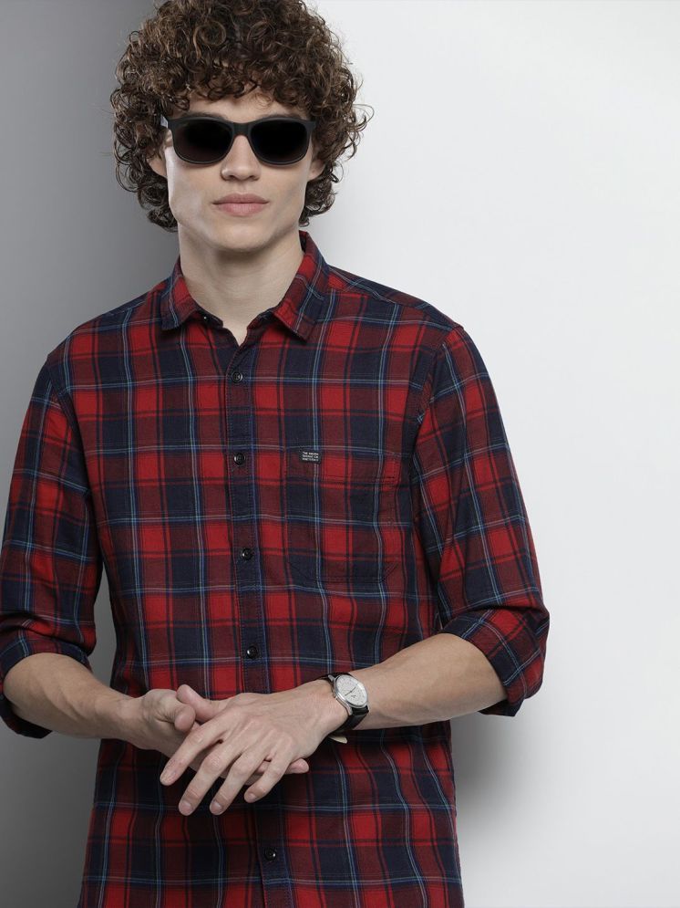     			The Indian Garage Co Men Red & Navy Blue Checked Casual Shirt