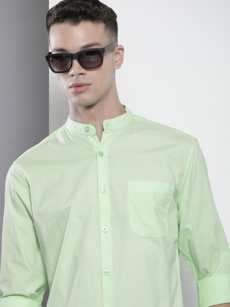     			The Indian Garage Co Men Green Solid Casual Cotton Shirt