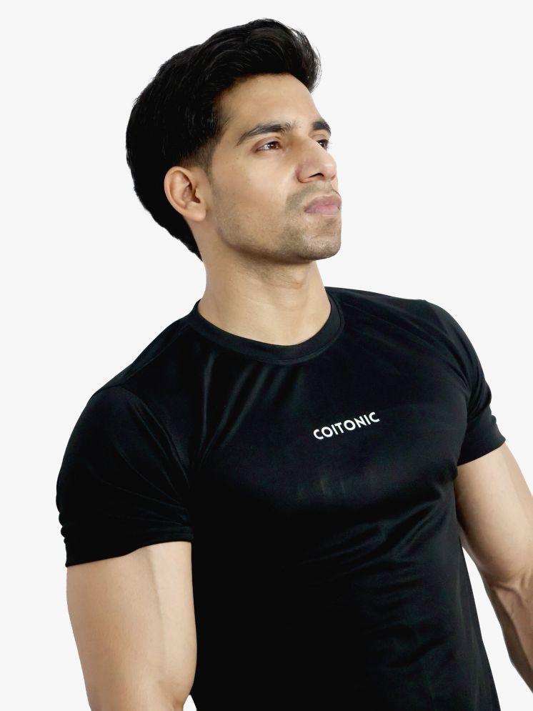     			Coitonic Cotton Blend Slim Fit Solid Half Sleeves Men's Round T-Shirt - Black ( Pack of 1 )