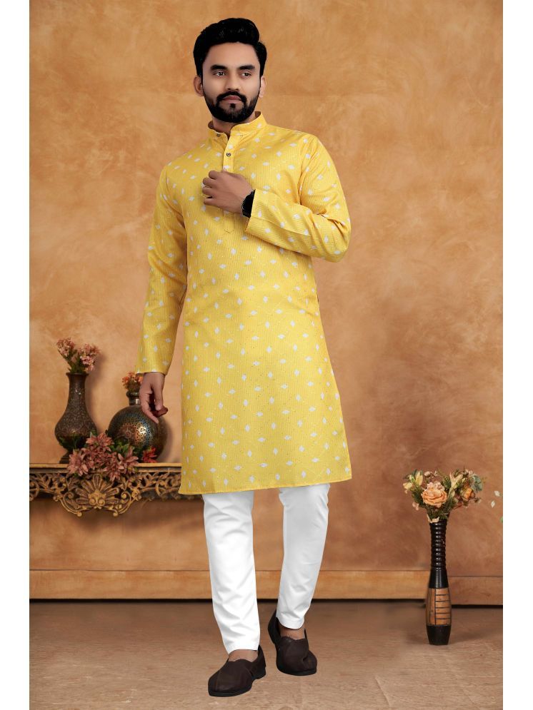     			KIRMESH FASHION Yellow Cotton Blend Regular Fit Men's Kurta Pyjama Set ( Pack of 1 )