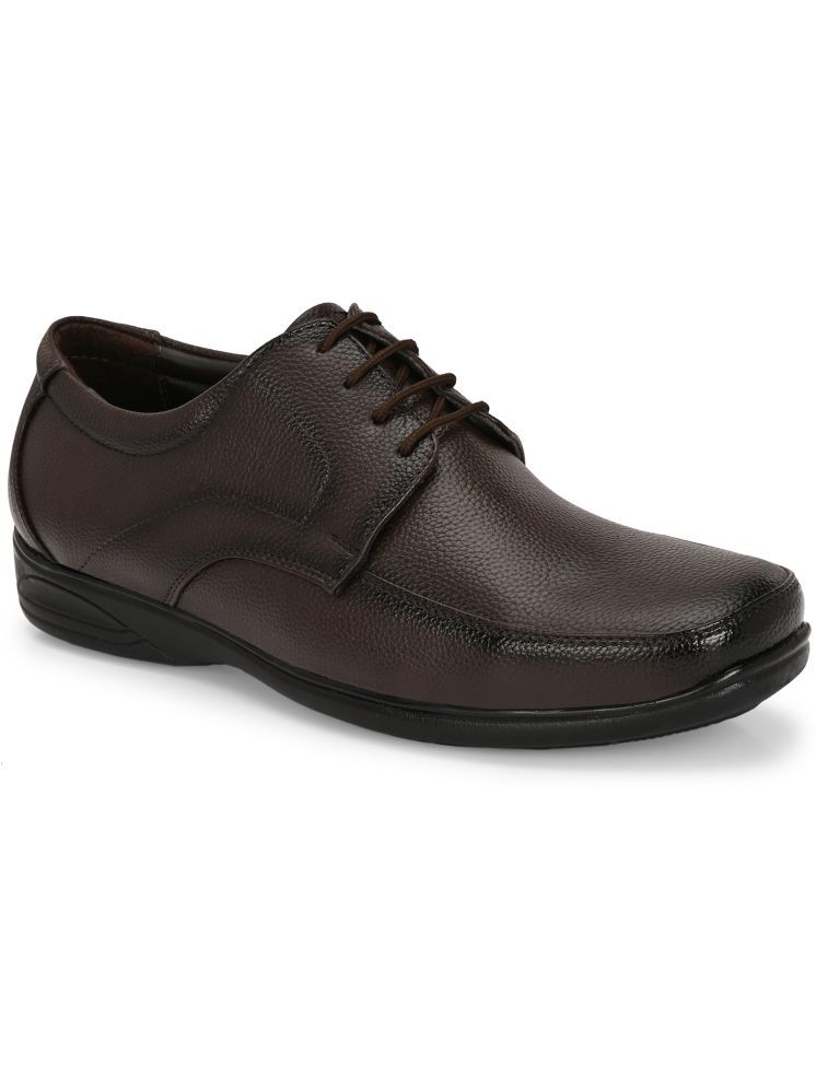     			Leeport Brown Men's Derby Formal Shoes