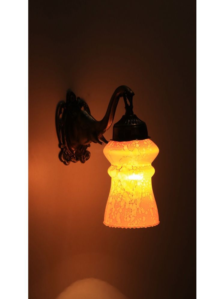     			VAGalleryKing Yellow Down Light Wall Lamp ( Pack of 1 )