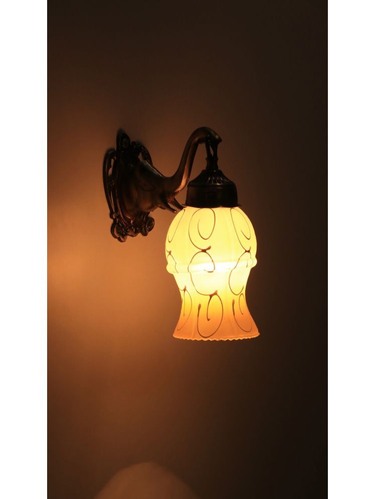     			VAGalleryKing Yellow Down Light Wall Lamp ( Pack of 1 )