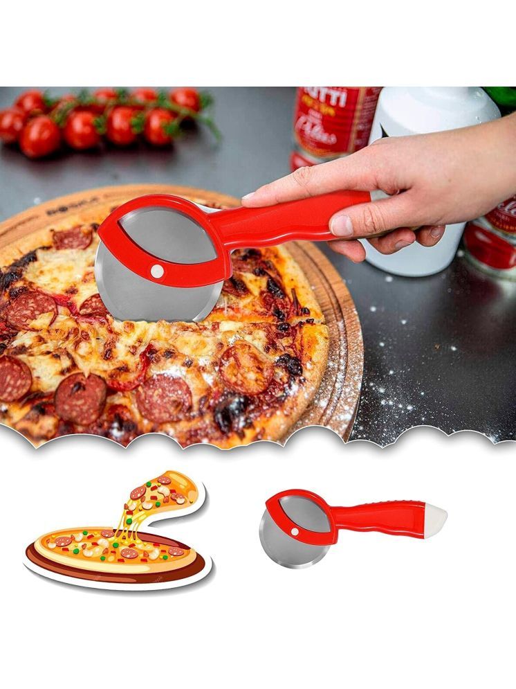     			Mannat Silver Stainless Steel Pizza Cutter