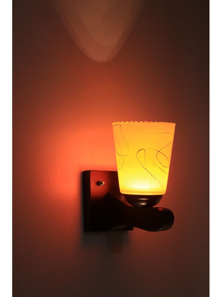     			VAGalleryKing Orange Up Light Wall Lamp ( Pack of 1 )