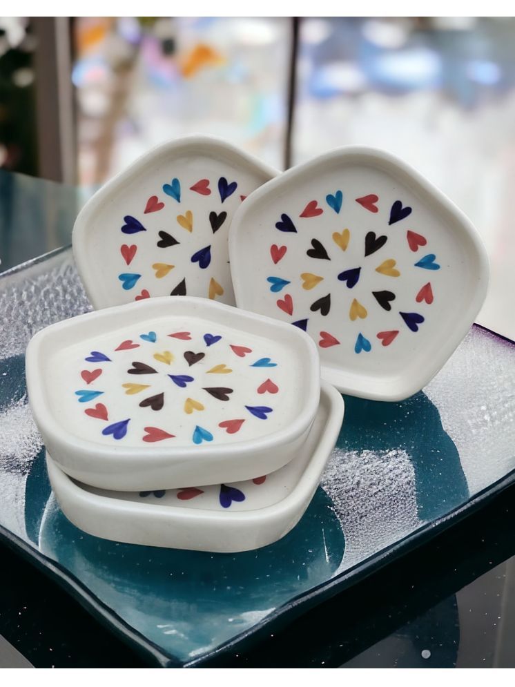     			Malaikah 4 Pcs Ceramic White Quarter Plate