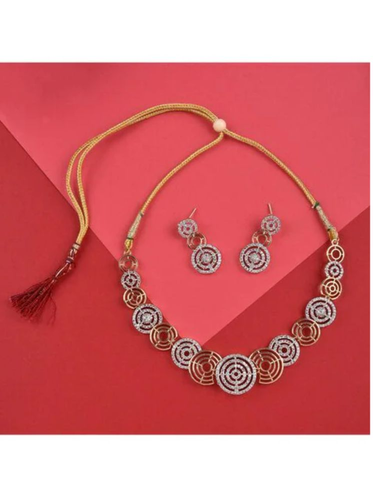     			PUJVI Golden Alloy Necklace Set ( Pack of 1 )