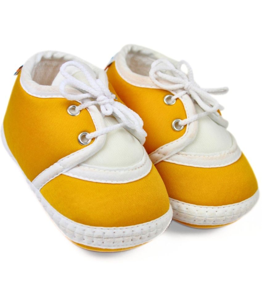     			Neska Moda - Yellow Booties For Baby Boy & Baby Girl 6-12 Months ( Pack of 1 )