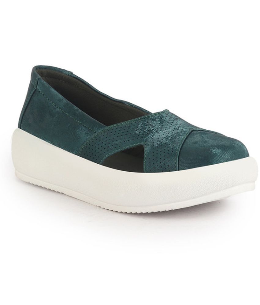     			Fausto Green Women's Slip On