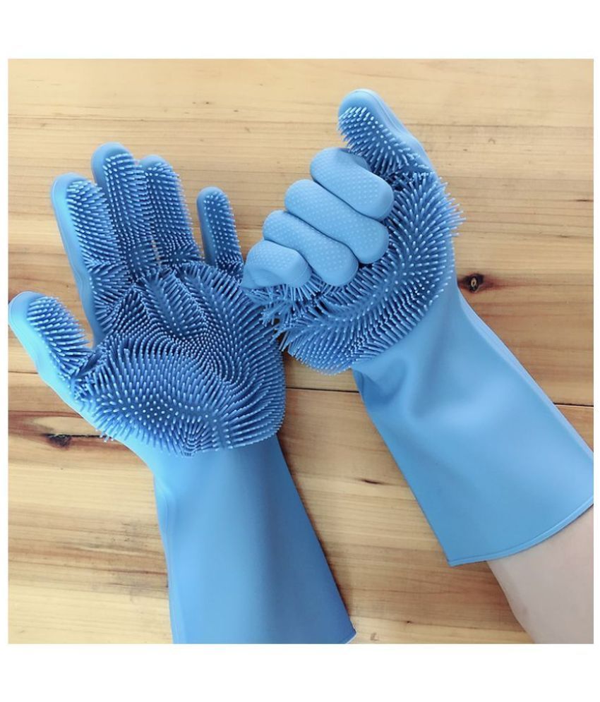     			Magnique Multicolor Plastic Standard Size Cleaning Gloves ( Pack of 1 )