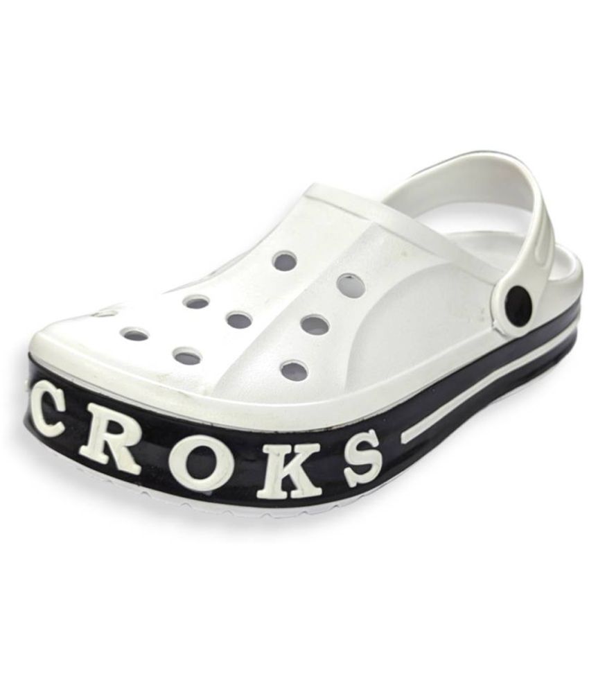     			Gokik - White Men's Clogs