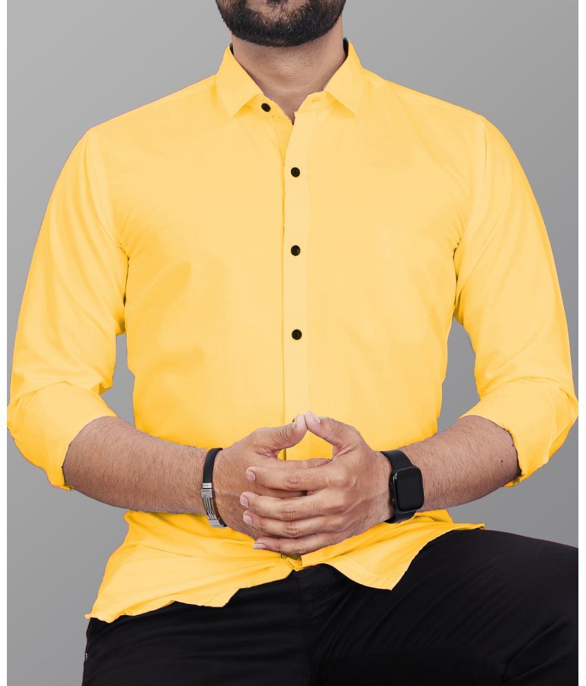     			Vyzer Cotton Blend Regular Fit Solids Full Sleeves Men's Casual Shirt - Yellow ( Pack of 1 )