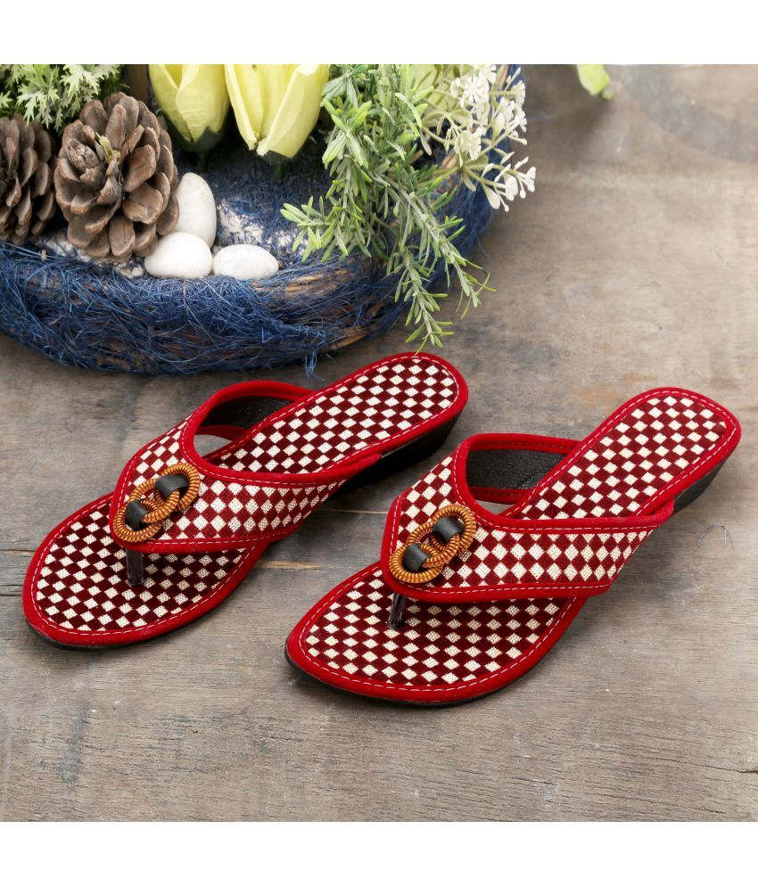     			PM Traders Red Women's Flats