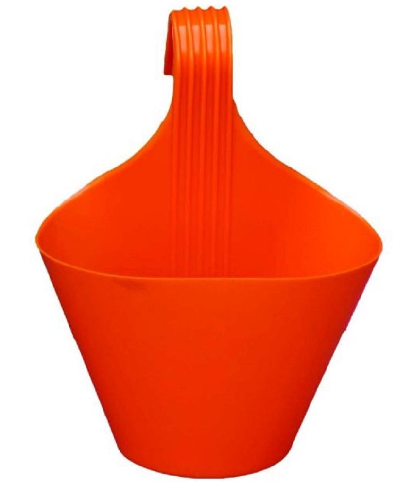     			Green plant indoor Orange Plastic Hanging Planter ( Pack of 1 )