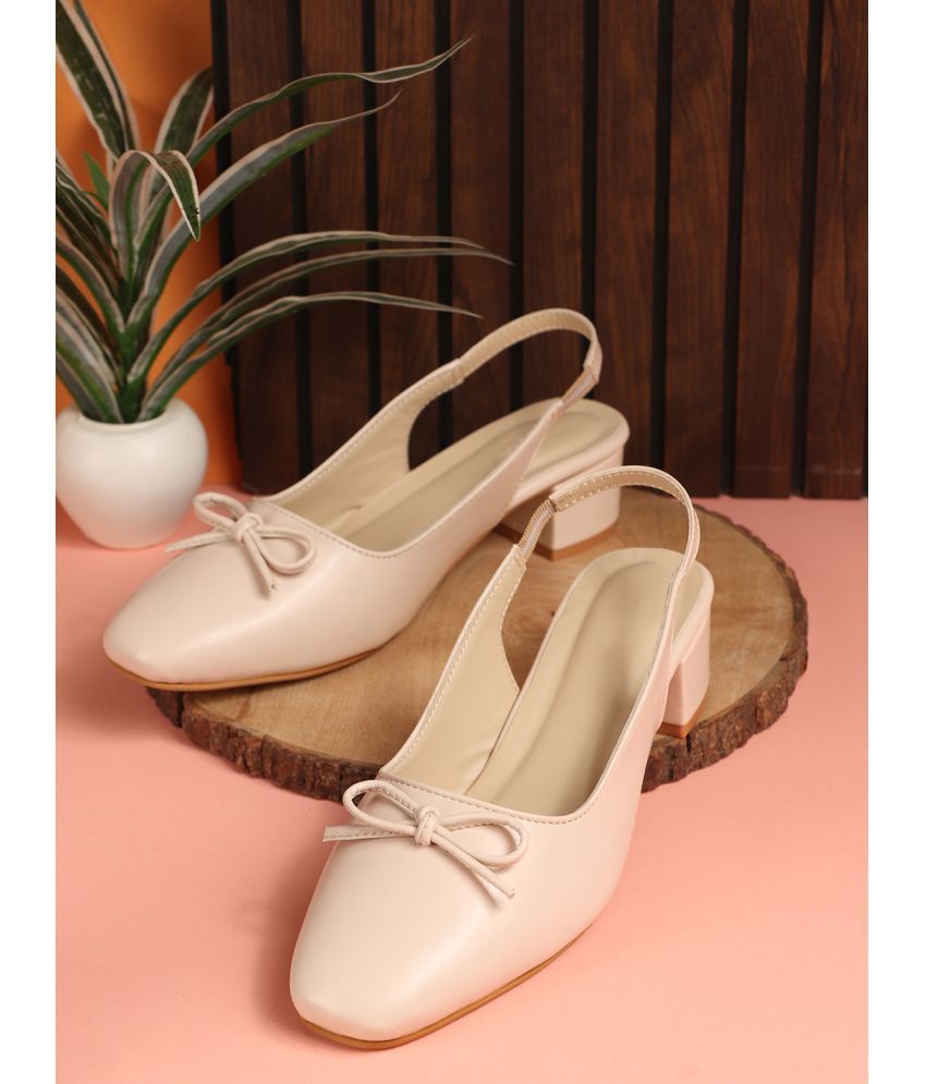     			Carrito Cream Women's Mules Heels