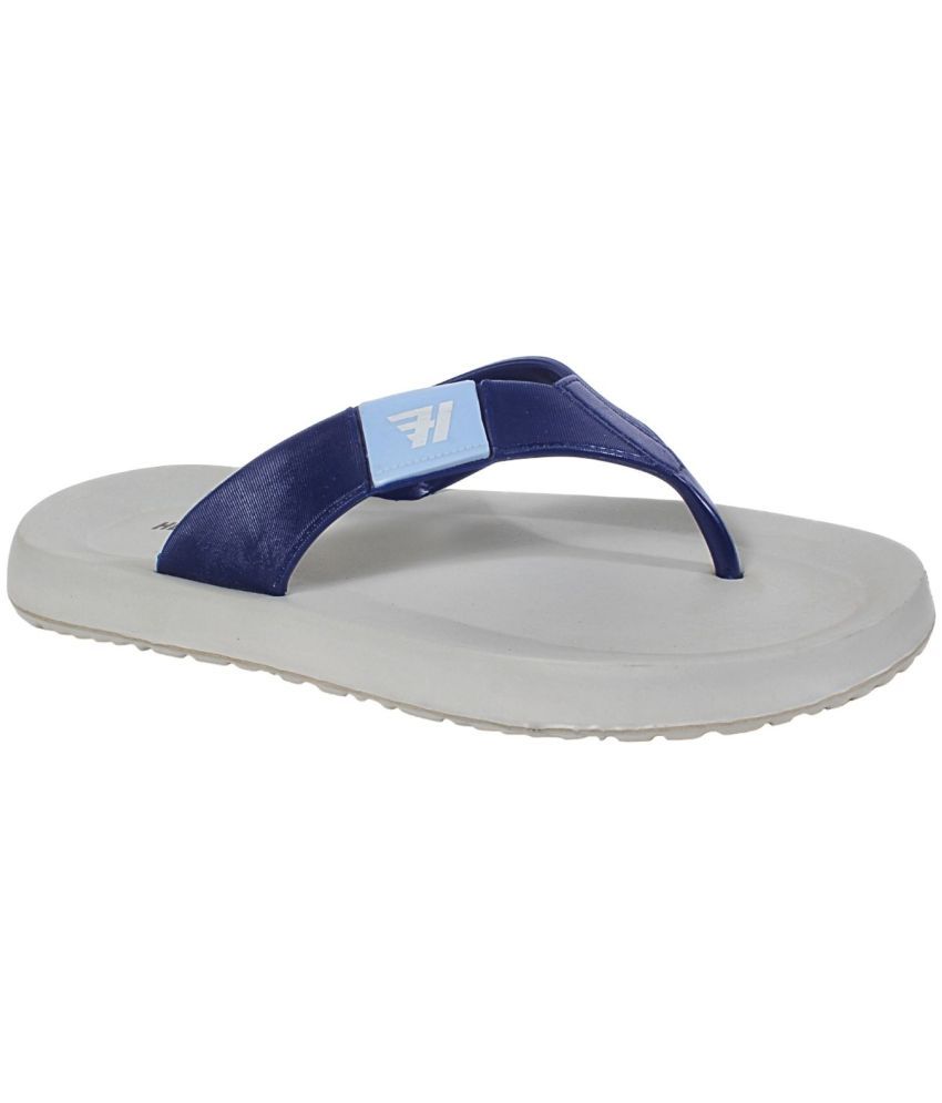     			HEATUP FOOTWEAR Light Grey Men's Daily Slipper