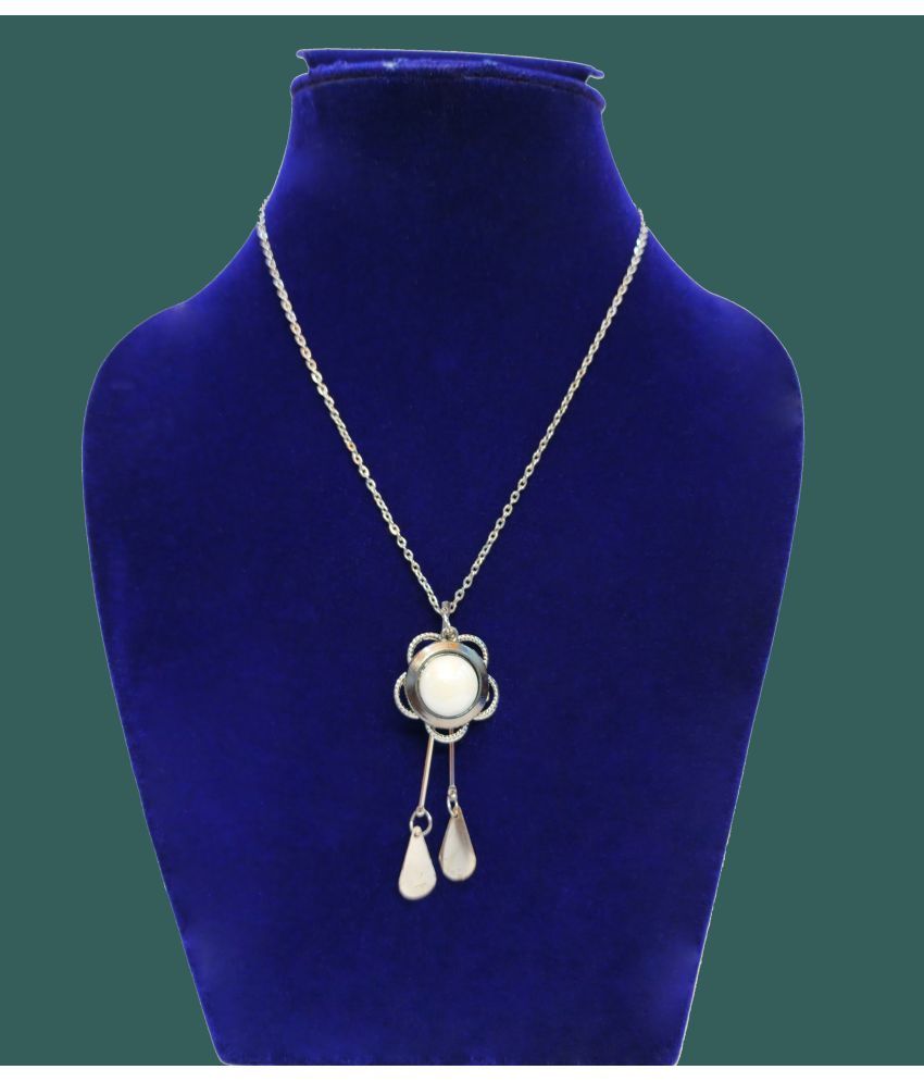     			Rhosyn Silver Pendant ( Pack of 1 )