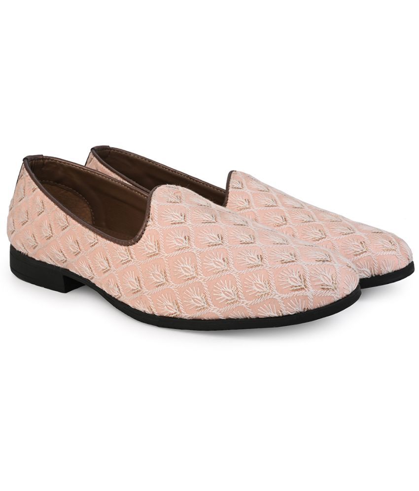     			lues carlton Pink Men's Jutti