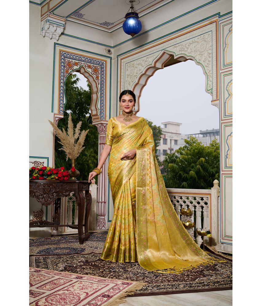     			Gullak Pack of 1 Banarasi Silk Printed Saree With Stitched Blouse ( Yellow )