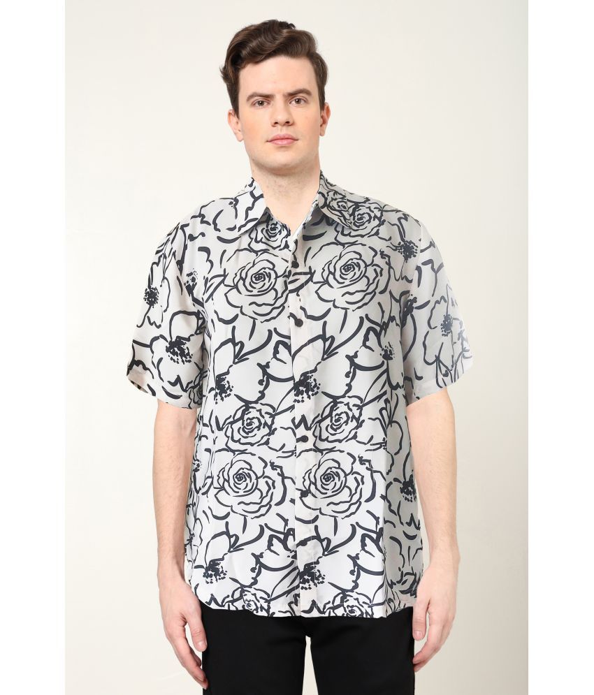     			Yash Gallery Polyester Regular Fit Printed Half Sleeves Men's Casual Shirt - Black ( Pack of 1 )