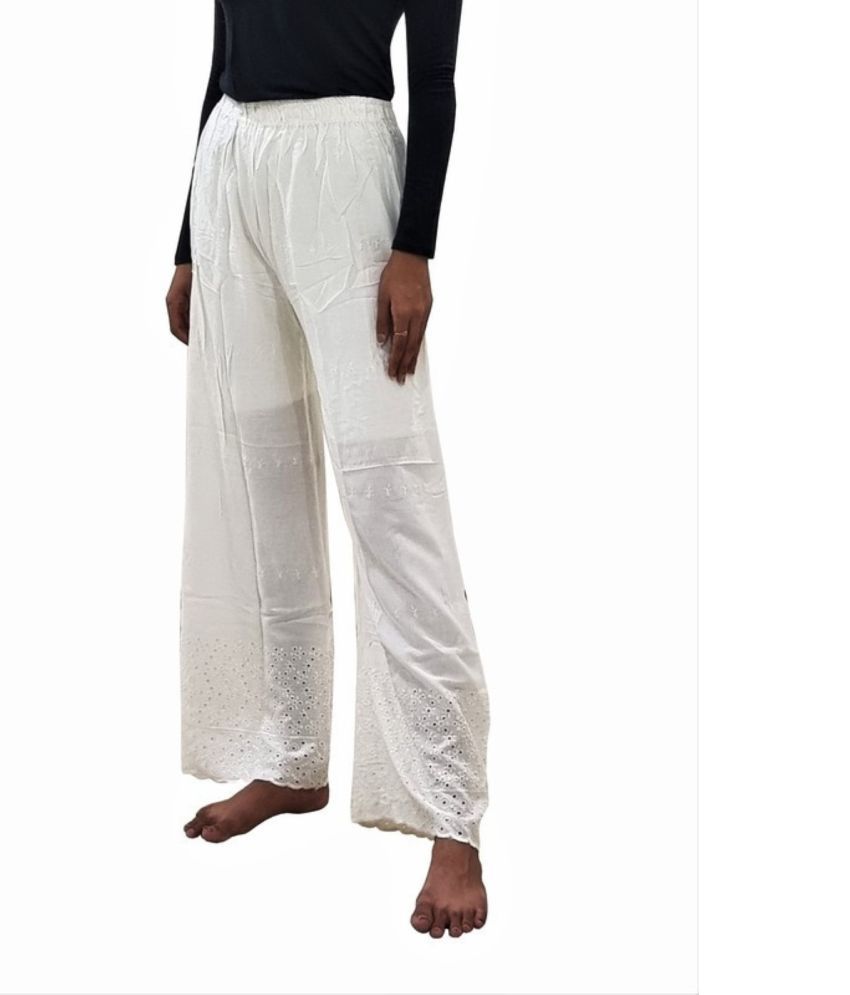     			Reoutlook Pack of 1 Cotton Blend Flared Women's Casual Pants ( White )