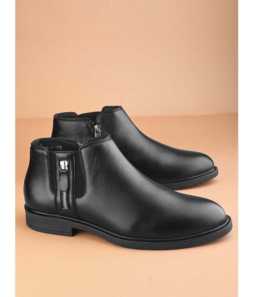     			Fentacia Black Men's Chelsea Boots