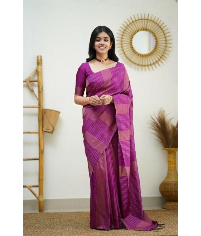     			Pheasant Pack of 1 Silk Applique Saree With Blouse Piece ( Pink )