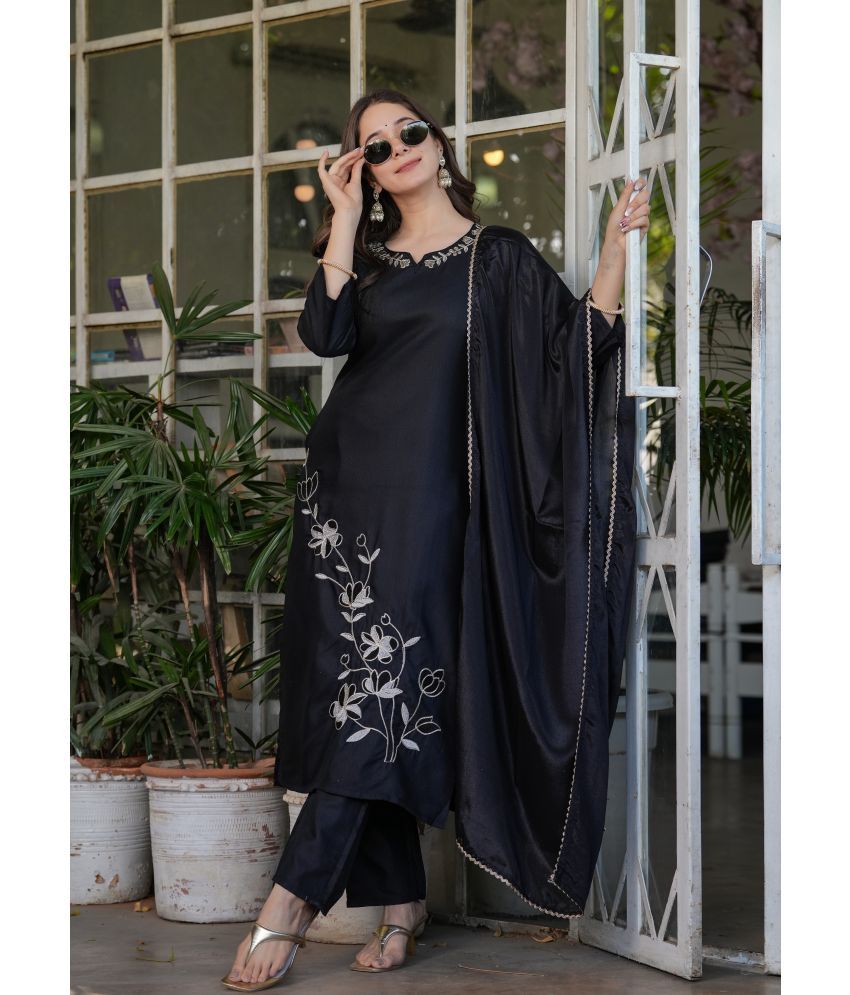     			SAREEKART FAB Viscose Embroidered Kurti With Pants Women's Stitched Salwar Suit - Black ( Pack of 1 )