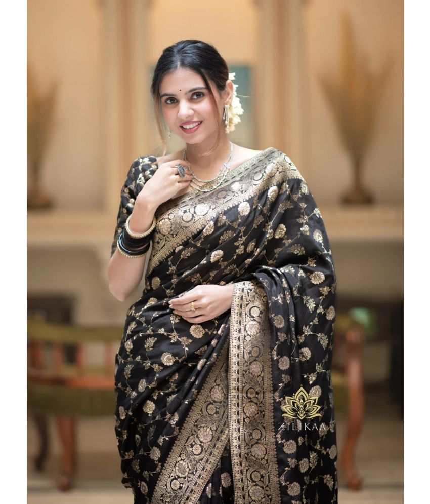     			Vividvibe Pack of 1 Kanjivaram Silk Self Design Saree With Blouse Piece ( Black )