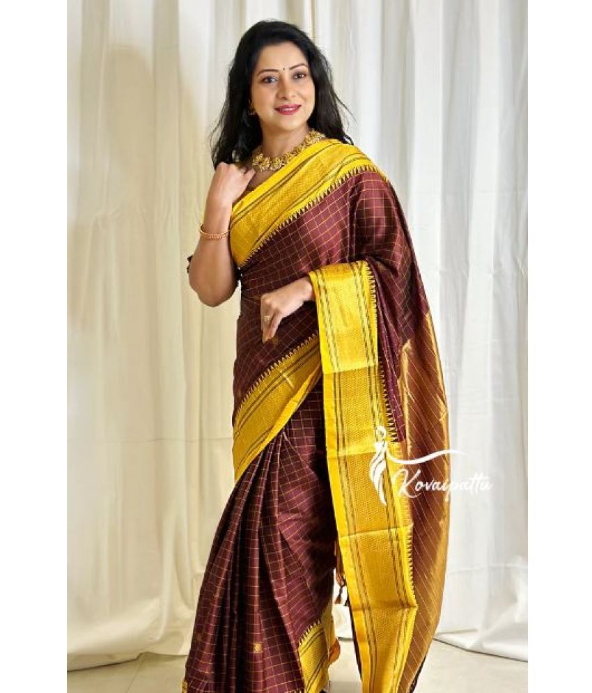     			Vividvibe Pack of 1 Kanjivaram Silk Self Design Saree With Blouse Piece ( Maroon )