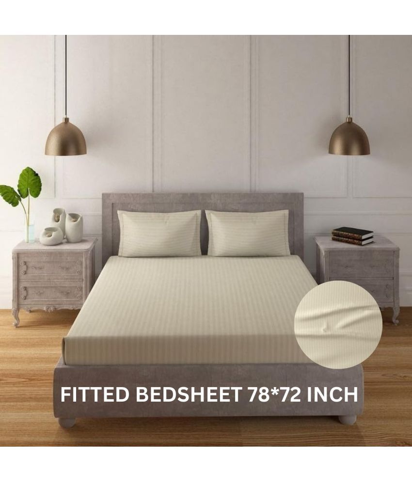     			YKNIP Cotton Geometric Fitted 1 Bedsheet with 2 Pillow Covers ( King Size ) - Cream