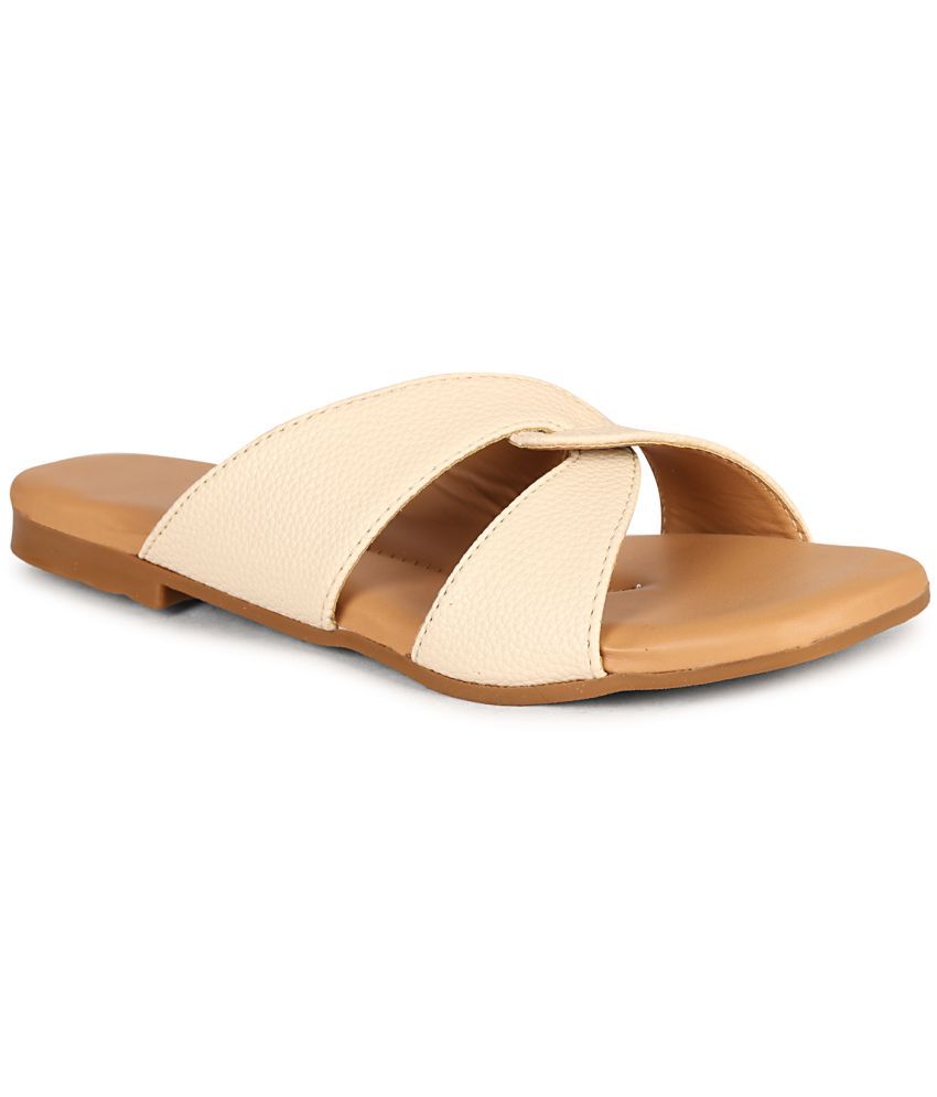     			Commander Shoes Cream Women's Flats