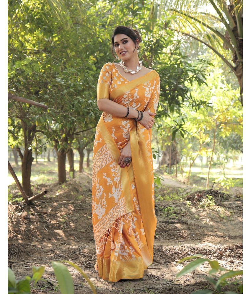     			Almaari Fashion Cotton Silk Printed Saree With Blouse Piece ( Yellow , Pack of 1 )