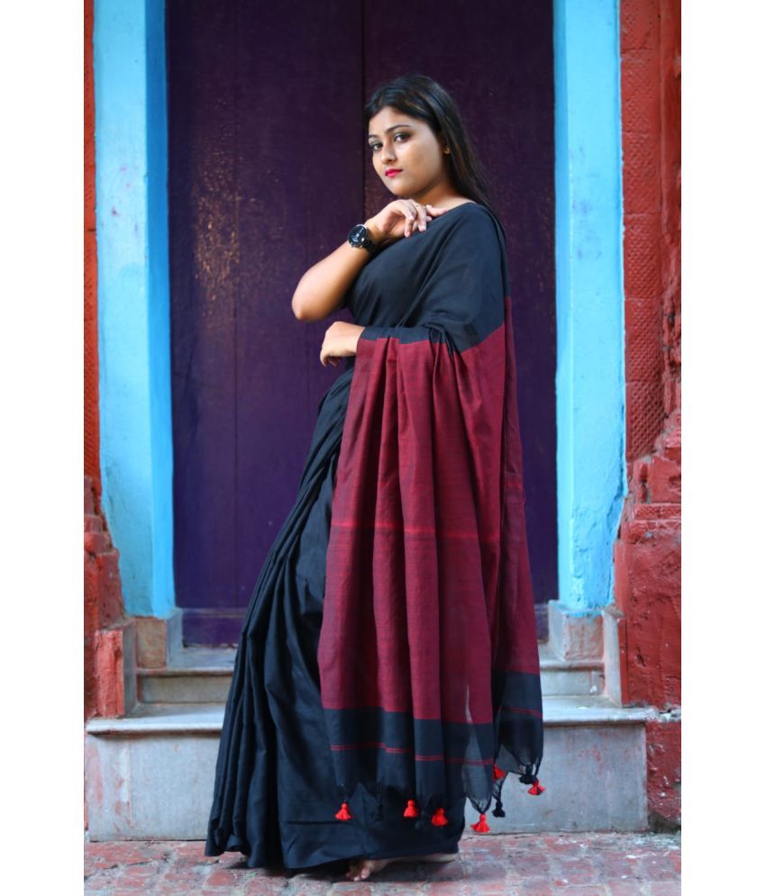     			SARADA HANDLOOM Cotton Colorblock Saree With Blouse Piece ( Black , Pack of 1 )