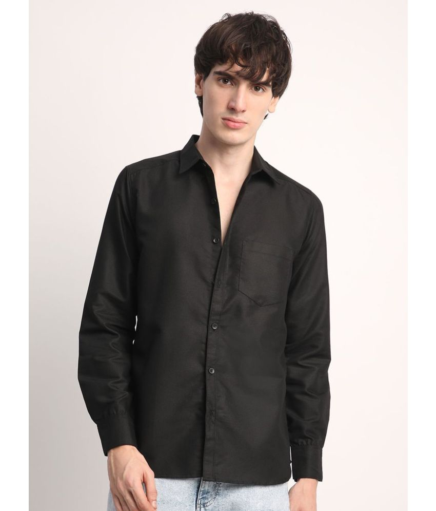     			VERTUSY Cotton Blend Regular Fit Solids Full Sleeves Men's Casual Shirt - Black ( Pack of 1 )