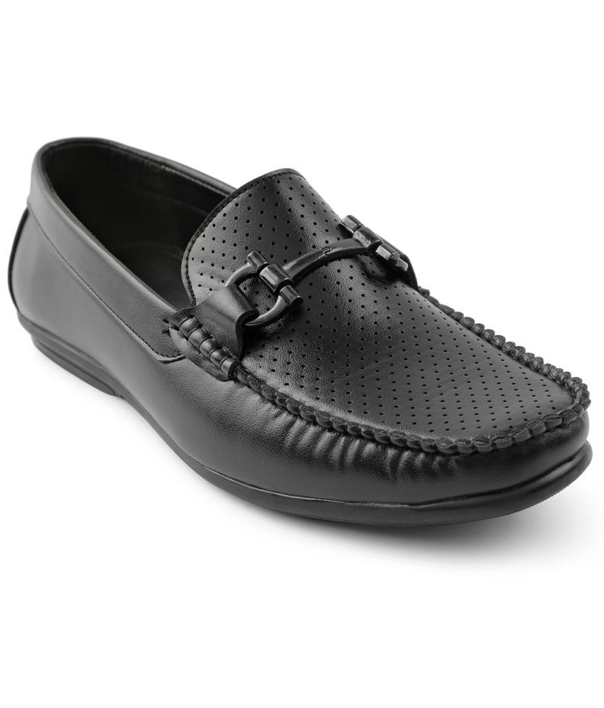     			Liberty Black Men's Slip on