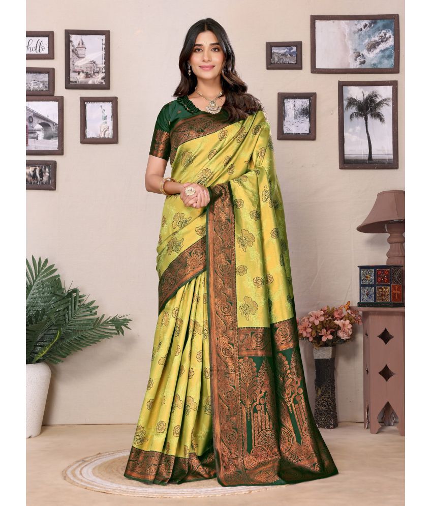     			Vastukala Silk Solid Saree With Blouse Piece ( Light Green , Pack of 1 )