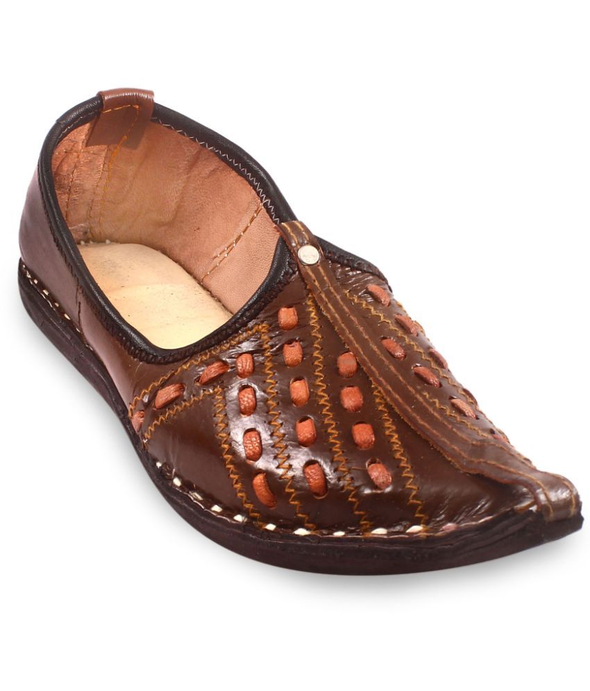     			Anjaneya Creations Brown Men's Mojaris