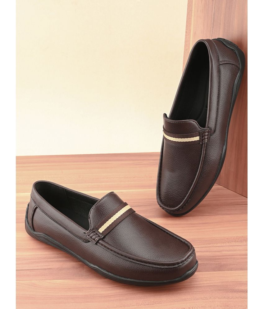     			Fentacia Brown Men's Slip on