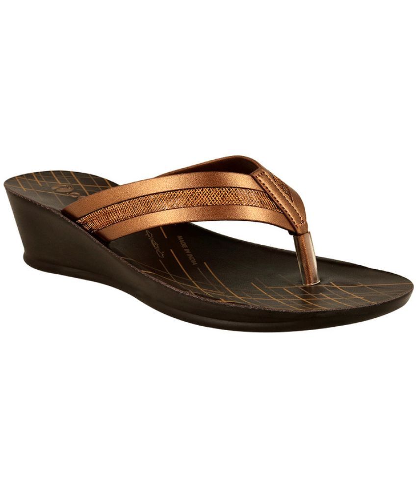     			Aeroblu Footwear Copper Women's Flats