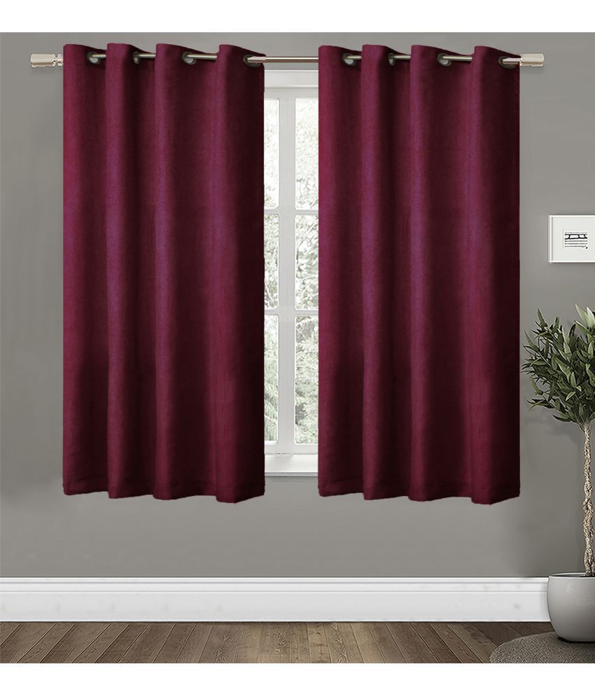     			Home Candy Set of 2 Window Blackout Room Darkening Eyelet Polyester Maroon Curtains ( 152 x 120 cm )