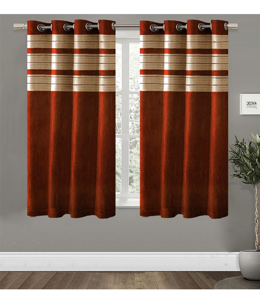     			HOMETALES Set of 2 Window Blackout Room Darkening Eyelet Polyester Orange Curtains ( 152 x 120 cm )
